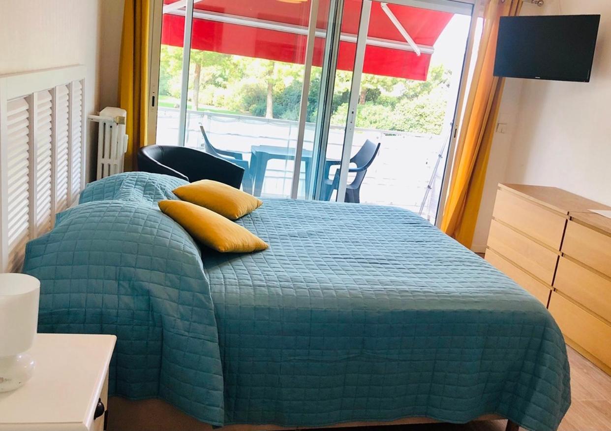Residence Meublee Studiotel Кан сюр Мер Екстериор снимка