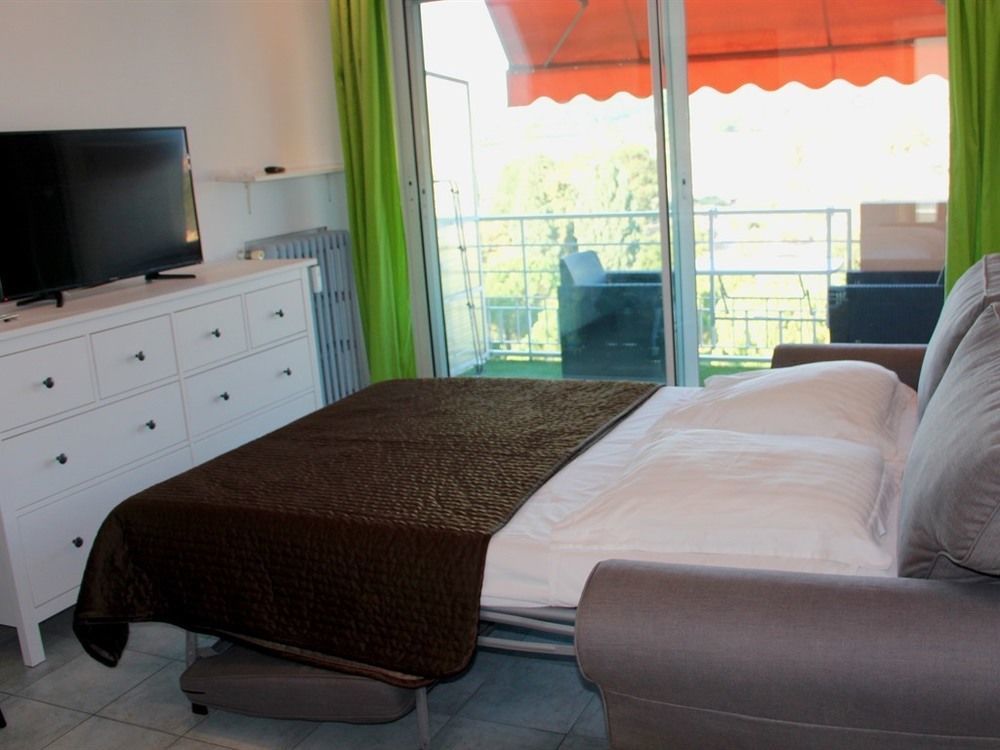 Residence Meublee Studiotel Кан сюр Мер Екстериор снимка