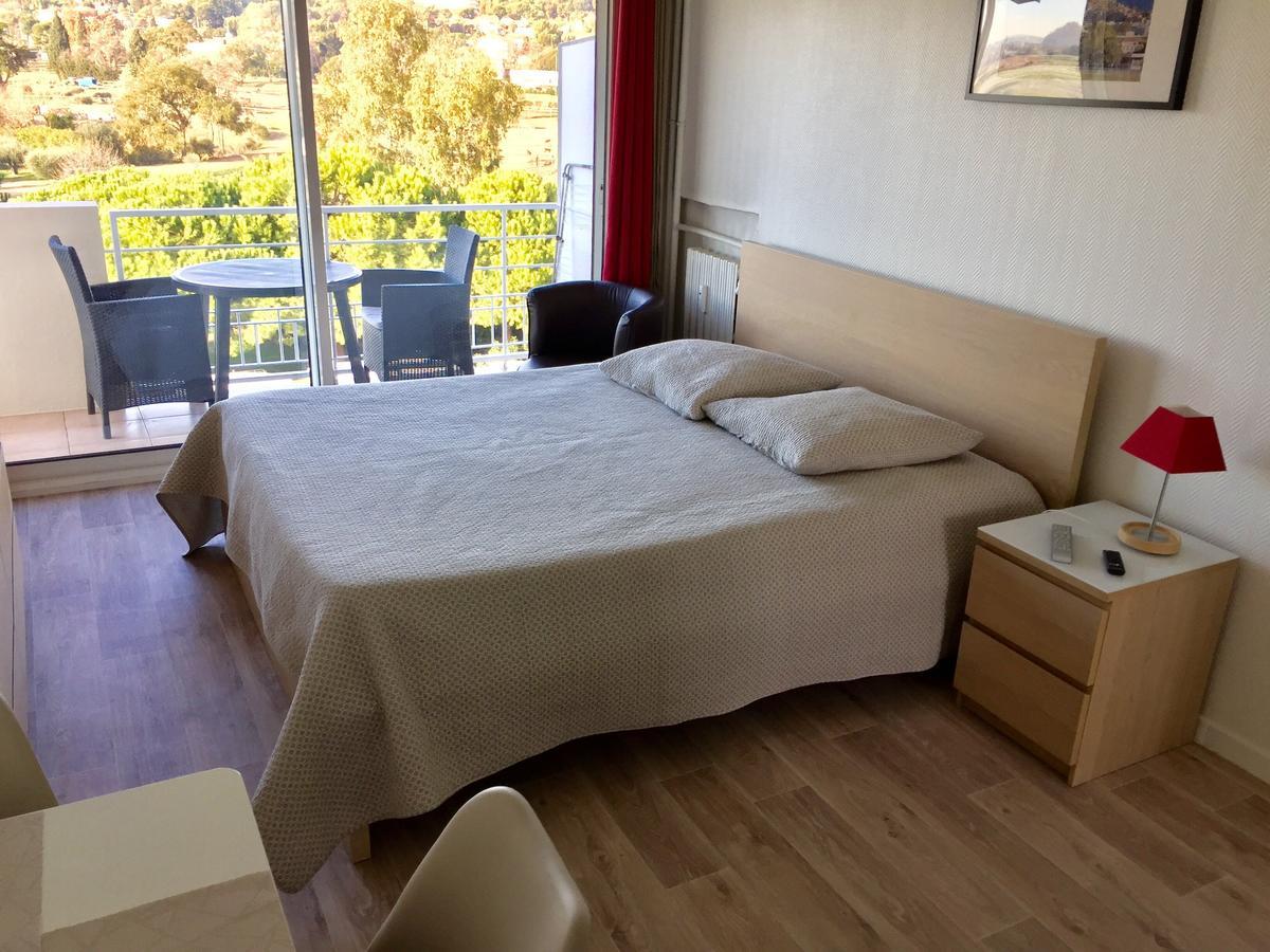 Residence Meublee Studiotel Кан сюр Мер Екстериор снимка