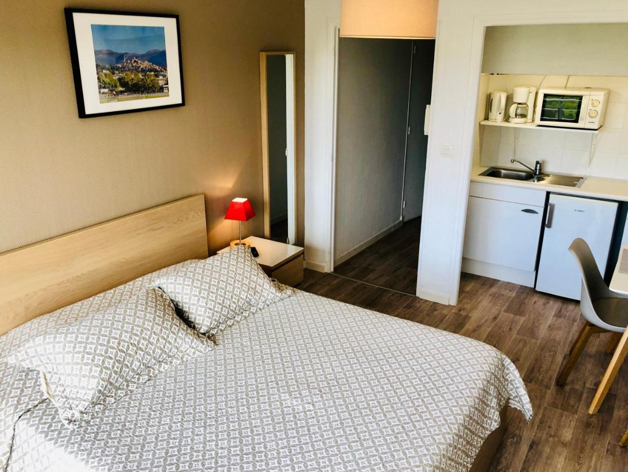 Residence Meublee Studiotel Кан сюр Мер Екстериор снимка