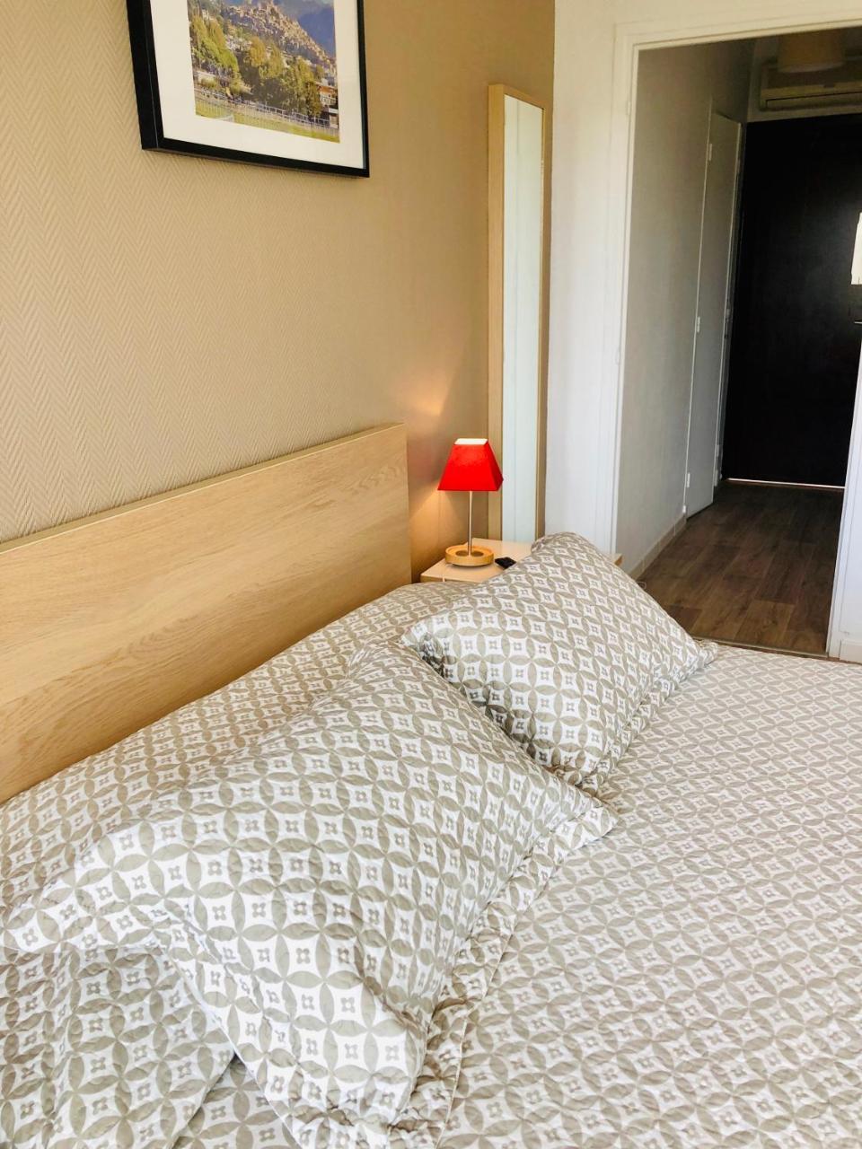Residence Meublee Studiotel Кан сюр Мер Екстериор снимка