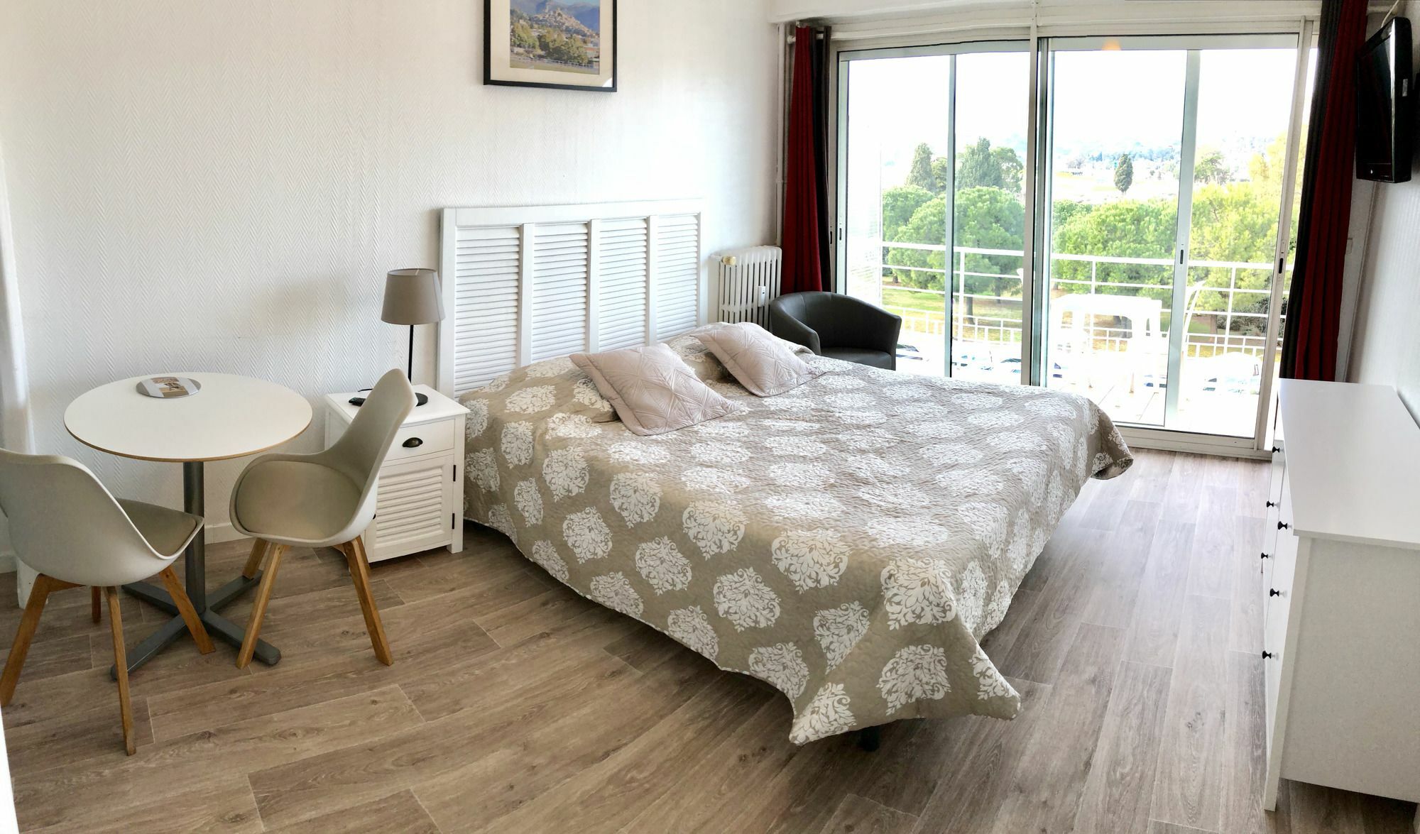 Residence Meublee Studiotel Кан сюр Мер Екстериор снимка