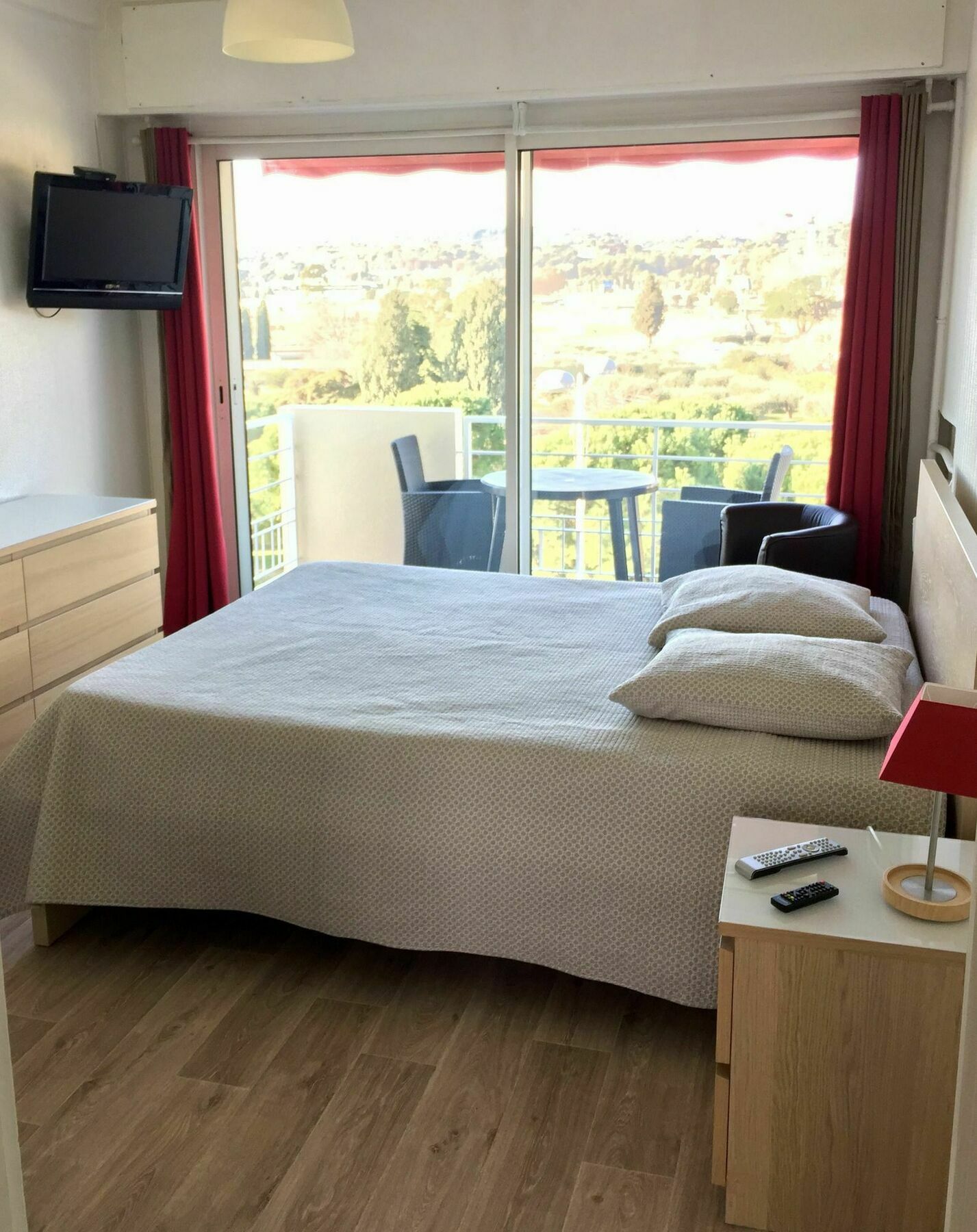 Residence Meublee Studiotel Кан сюр Мер Екстериор снимка