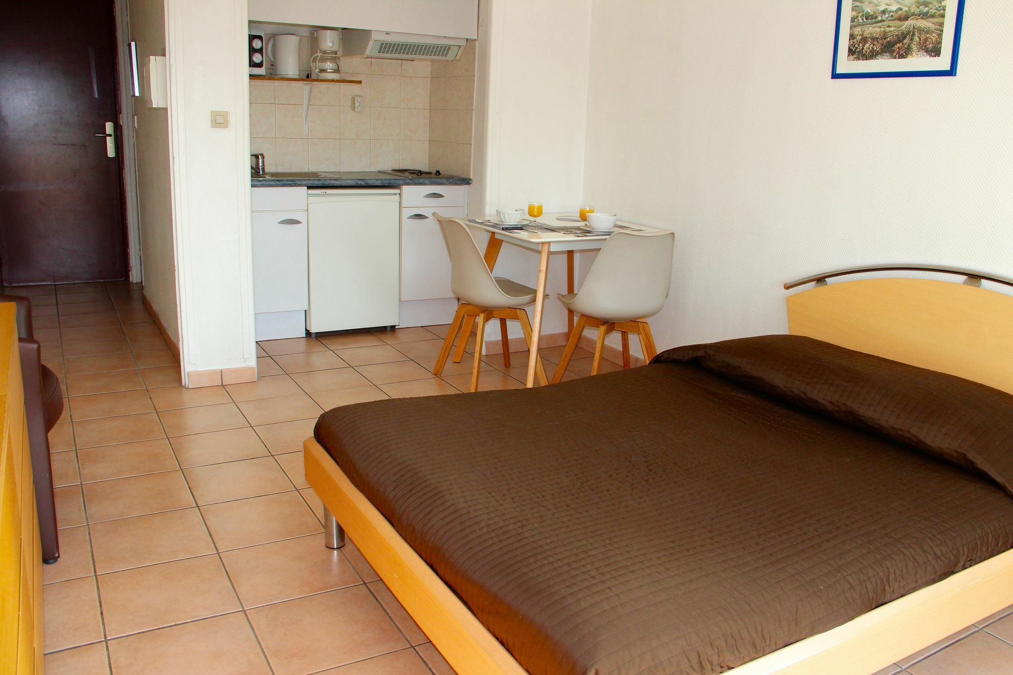 Residence Meublee Studiotel Кан сюр Мер Екстериор снимка