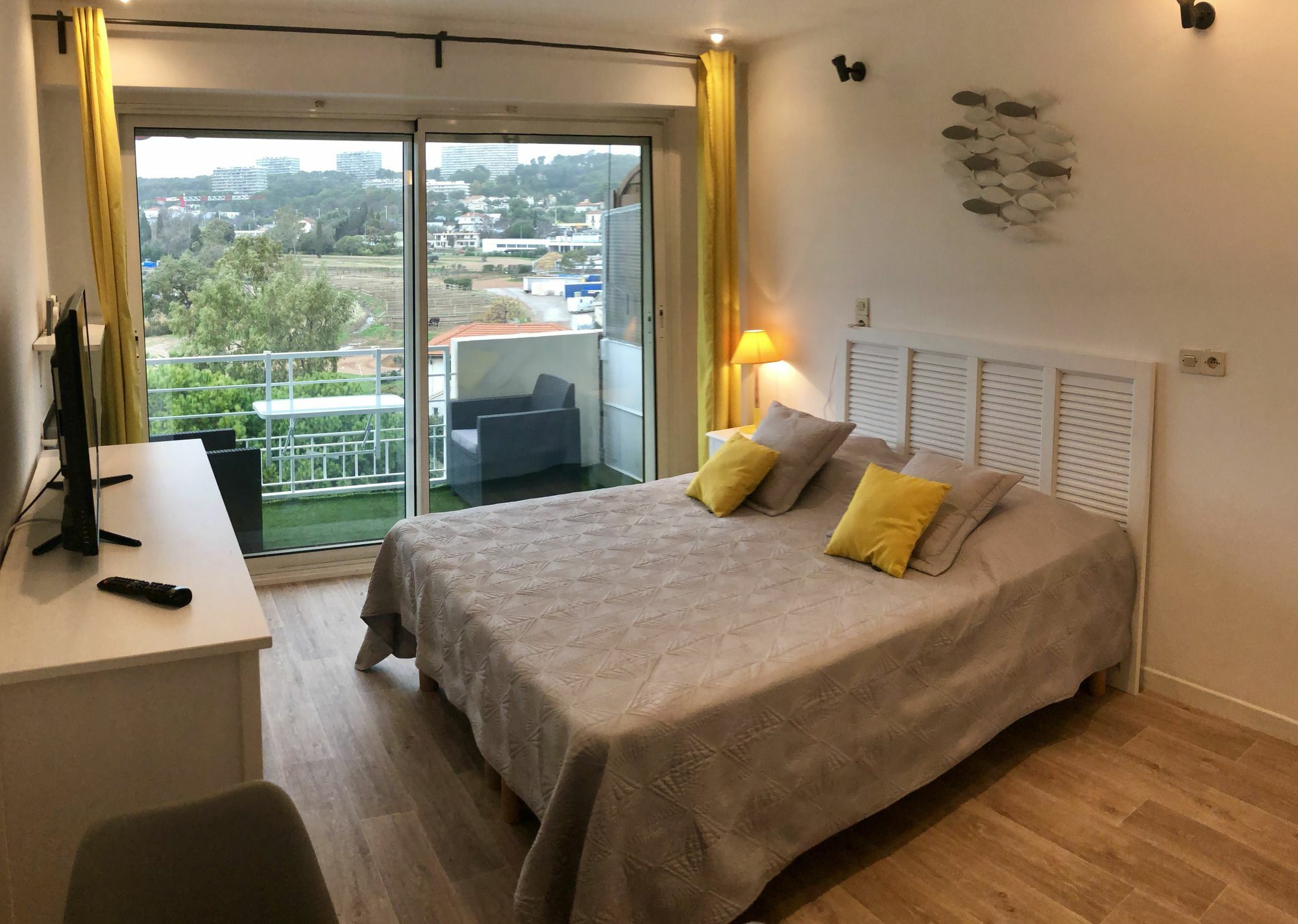 Residence Meublee Studiotel Кан сюр Мер Екстериор снимка
